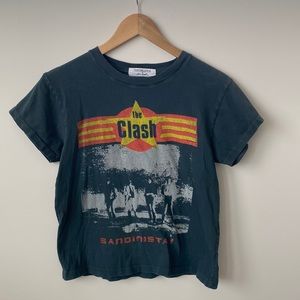 Cute band tee like new.